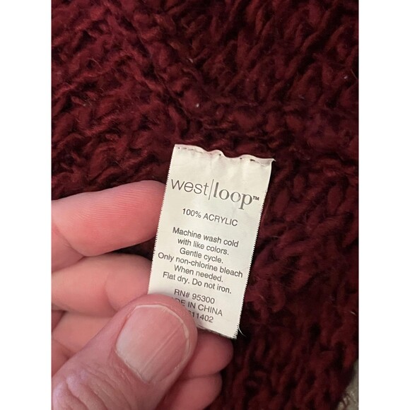 West Loop Scarf Womens One Size Burgundy Chunky Knit Infinity Loop Soft Acrylic - Picture 4 of 4